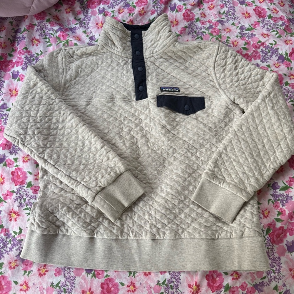 Patagonia Women's Cream Quilted Sweater